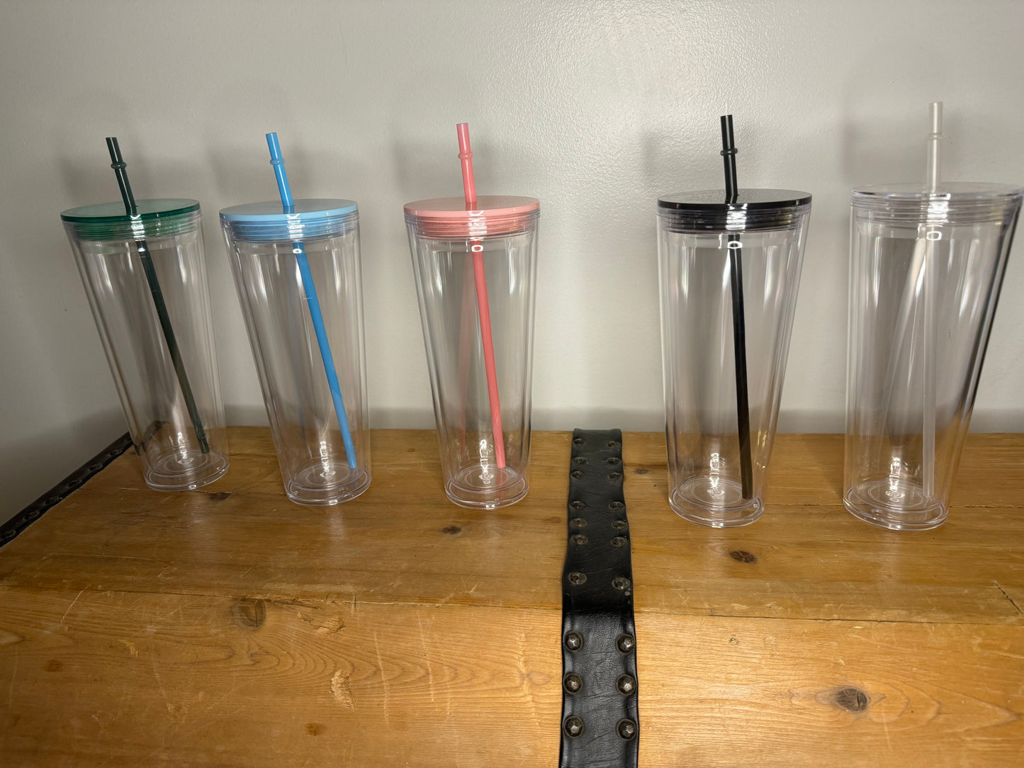 Snow Globe Acrylic Cup with plastic lids and straw (not sublimation)